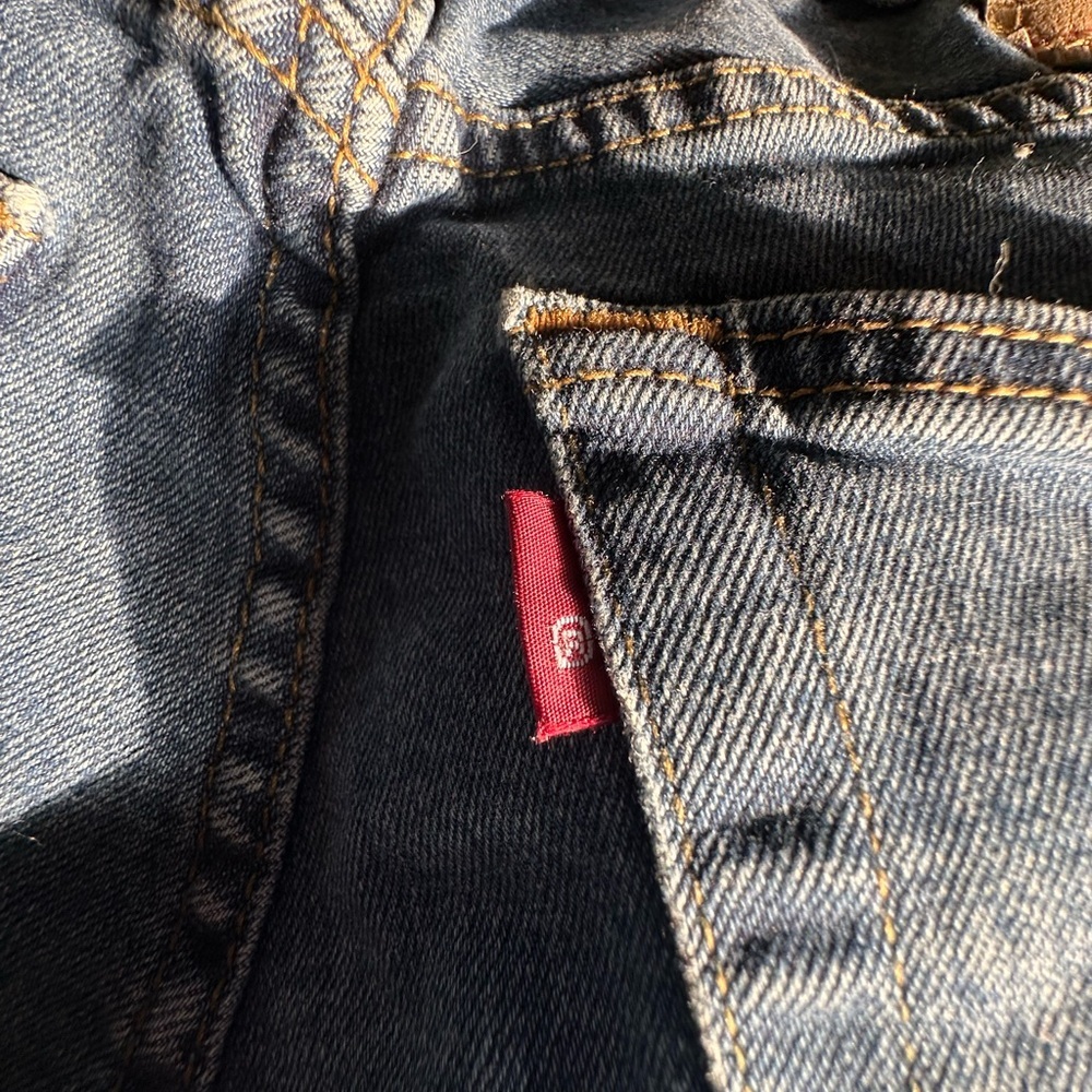 Levi's 501 Button Fly Blue Denim Jeans with Red Label - Picture 7 of 10